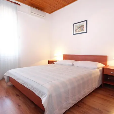 Guest house Double Mandre 3557b