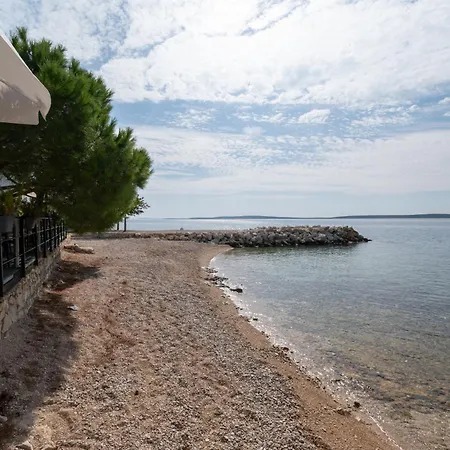 Guest house Double Mandre 3557b 3*